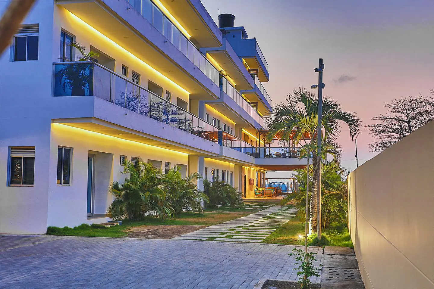 Hotel-Camino-Palmero-instala-01